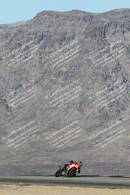 media/Dec-07-2025-CVMA (Sun) [[3e7d2de5dc]]/Race 9-Formula UL Shootout/